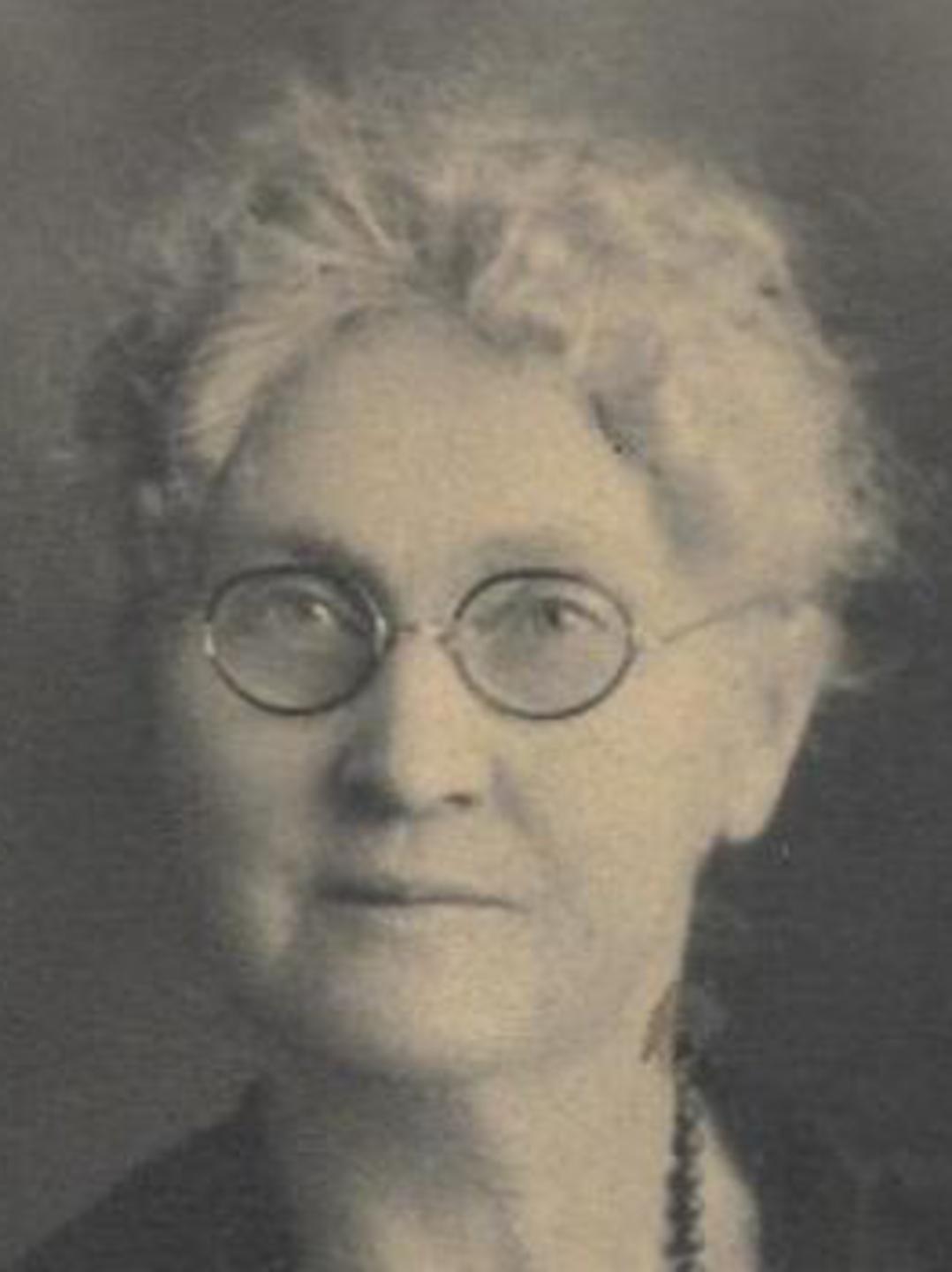 Christina Burns Graham (1865 - 1957) Profile